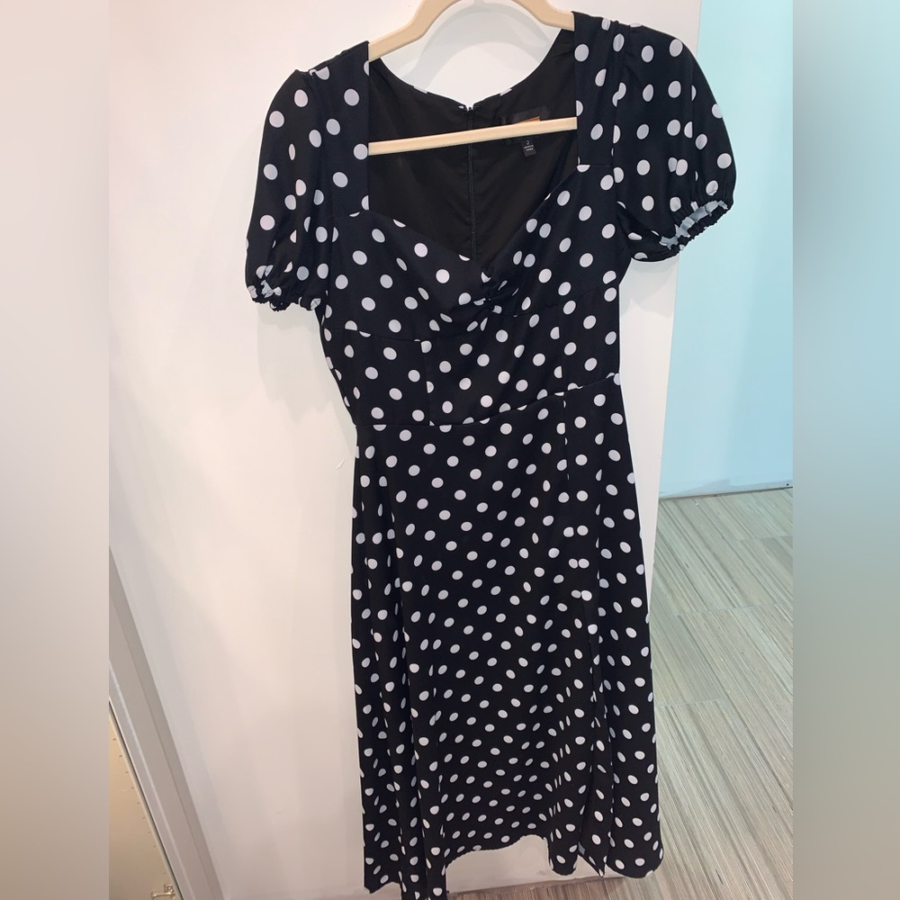 Size 2 Alexia Admor midi dress